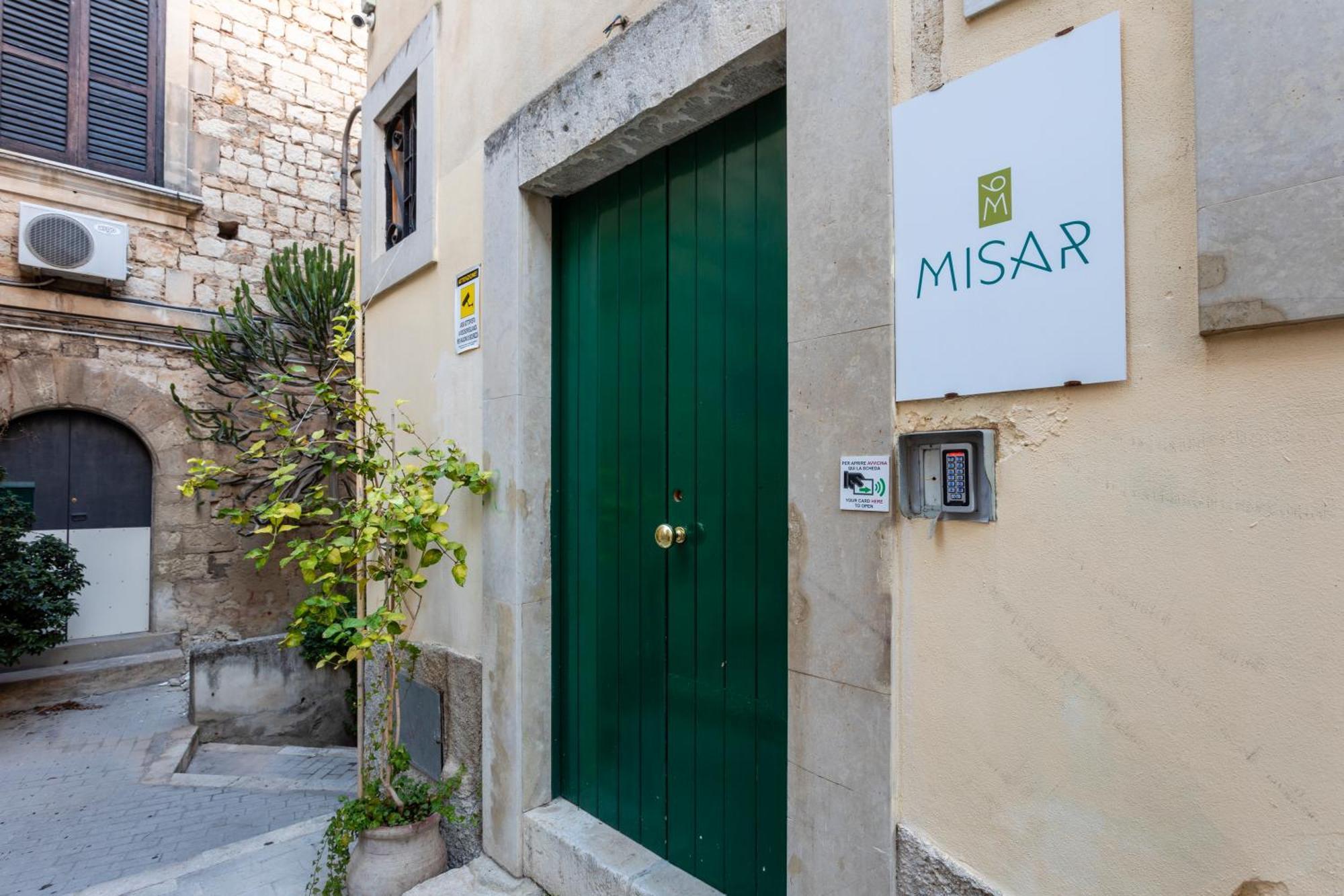 Misar-36 Hotel Modica Buitenkant foto